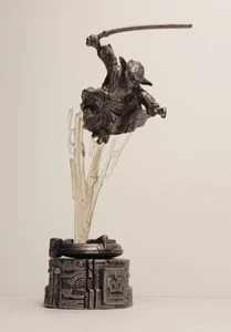 2005 LFL Star Wars Legacy Chess Set - Yoda Piece in Silver - Picture 1 of 3