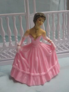 Konvolut 4 Teile Vintage Quinceanera Puppe mit rosa Kleid - Bild 1 von 1