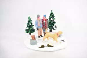 LEMAX CHRISTMAS VILLAGE FIGURES GOLDEN DOG LAB RETRIEVER COUPLE - Picture 1 of 9