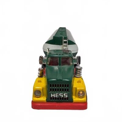 Caminhão-tanque Hess 1972 - Sem caixa - Luzes parcialmente funcionais - Imagem 1 de 4