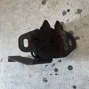 1970 Plymouth Barracuda Cuda Hood Latch Release Mopar AAR 426 Hemi 6-Barrel 440 - Bild 1 von 3