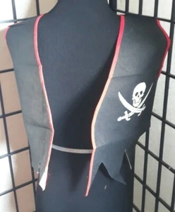 pirate vest children Halloween costume black w/red trim and jolly roger insignia - Picture 1 of 5