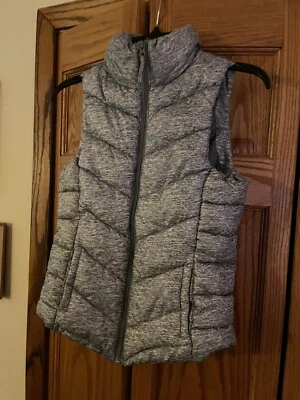 Chaleco acolchado gris claro con cremallera So para mujer talla XS Foto 1 de 4
