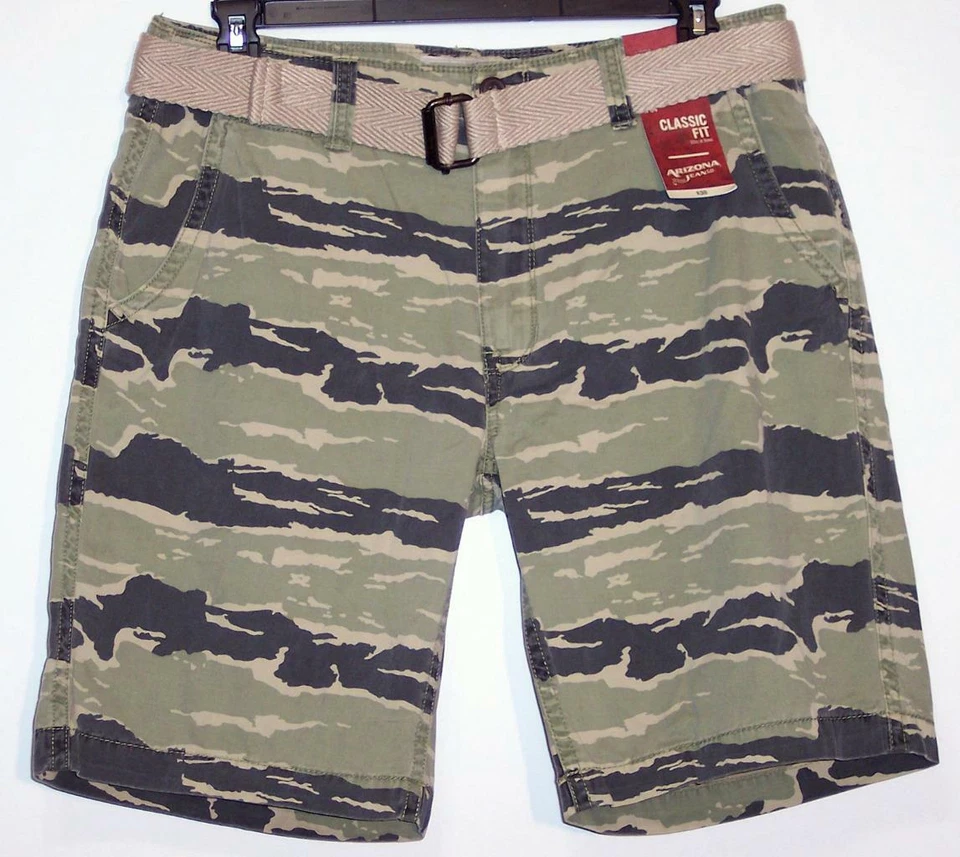 NWT Men's Arizona Classic Fit Belted Shorts Size 30 Tiger Camo 100% Cotton - Image 1 of 3