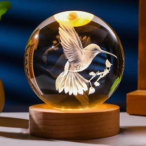 3D Kolibri Kristallkugel 60 mm - Kolibri Figur Glas Tier Deko für R - Bild 1 von 12