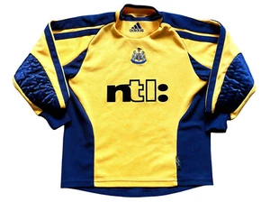 Newcastle Goalkeeper Shirt 2001 -02 (excellent) Small Boys 128 - Picture 1 of 6