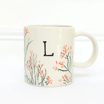 Новый с Ярлыками Anthropologie Dagny монограмма L цветочный кружка ботанический богемное вручную - Изображение 1 из 4