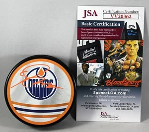 RYAN NUGENT-HOPKINS FIRMATO EDMONTON OILERS REVERSE RETRO PUCK NHL AUTO + JSA COA - Foto 1 di 2