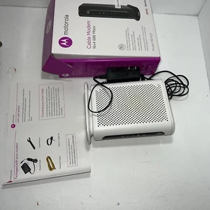 Motorola 16x4 Cable Modem 686 mbps DOCSIS 3.0 Channel Bonding -White - Picture 1 of 6