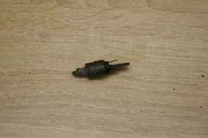 Interruptor de luz de freno delantero Aprilia RS125/R 125 1996 - 1998 - Imagen 1 de 1