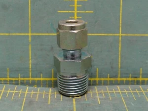 Steel Swagelok Tube Fitting Connector, 1/4" Tube OD x 3/8" Male NPT - Picture 1 of 4