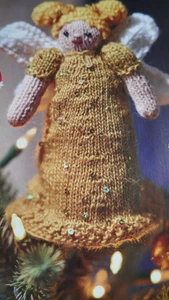 Knitting Pattern For Lovely Christmas Tree Angel In Oddments of D.K - 10ins - Picture 1 of 1