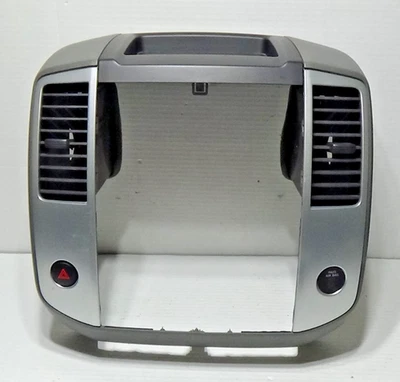 2009-2012 Nissan Frontier Bezel Trim Airvents Radio Climate Control Panel — 第 1/4 张图片