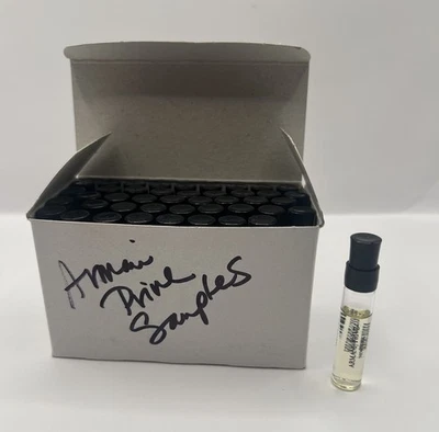 LOTE DE 44 NUEVOS Giorgio Armani Prive New York Eau De Parfum 0,06 oz / 2 ml 2,64 oz Foto 1 de 4