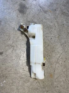 1997-2001 Jeep Cherokee XJ Windsheild Washer Tank Front Rear Washers Dual (W00) - Picture 1 of 9