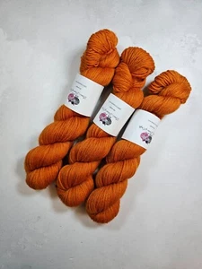 Corriedale Dk Gewicht Garn, 100 G, Dunkel-Orange - Bild 1 von 8
