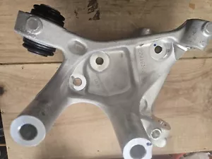 Rear Left Suspension Spindle Knuckle 22949386 For 2018-2020 Buick Regal 2.0L l4 - Foto 1 di 10