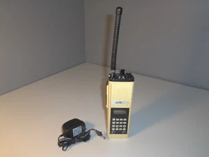 Regency Polaris MT1000 Marine Hand-Held VHF Transceiver w/ Battery Charger - Zdjęcie 1 z 21