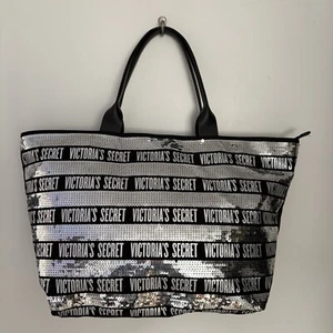 VICTORIA'S SECRET SILVER & BLACK STRIPE TOTE BAG SHOPPER WEEKENDER TRAVEL NWOT - Picture 1 of 12
