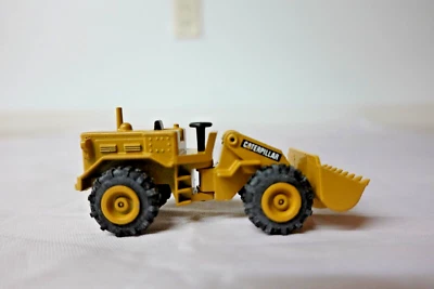 CARGADORA DE RUEDAS NZG 112 CATERPILLAR 920 ESCALA 1:87 Foto 1 de 4