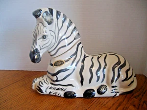 VTG. 1970 ZEBRA LIQUOR DECANTER ~Ballantines # 185 ~ PALFREY GENUINE CHINA Empty - Picture 1 of 17