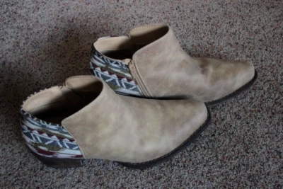 Botas al tobillo Roper Western Aztec con cremallera lateral para mujer talla 9 Foto 1 de 3