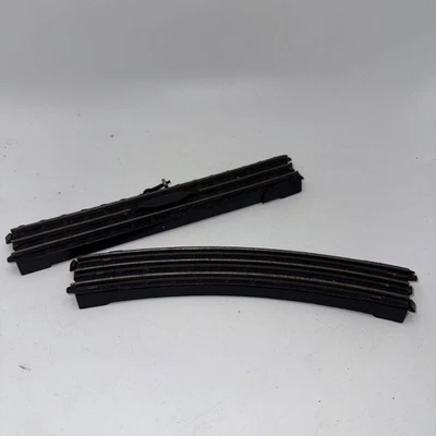 VINTAGE TRIX TWIN RAILWAY OO GAUGE BAKELITE RAIL SECTIONS - Image 1 of 4