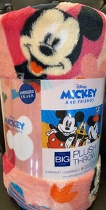 Disney Mickey Minnie VALENTINE Oversized 5x6’ THROW BLANKET The Big One NEW! - Picture 1 of 7