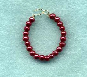 SHINY RED PEARL NECKLACE 2 1/2 INCHES LONG HANDMADE ORIGINAL DOLL JEWELRY - Picture 1 of 1