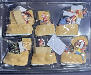 Danbury Mint Winnie the Pooh Christmas Train Set Of 6 Mint in Package NEW Disney - Picture 1 of 24