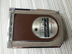 CLEAN Revere Model 26 16mm Magazine Cine Movie Camera (Same As Wollensak 93) - Picture 1 of 6