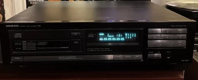 ONKYO DX-C300 6 Disc Multi-Compact Disc Changer w/Cartridge And Remote - Image 1 of 4