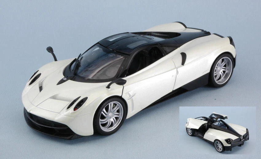 Welly PAGANI HUAYRA 2017 WHITE 1:24-27 - Immagine 1 di 1