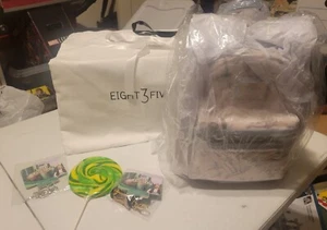 Mini Mochila EIGHT3FIVE Loungefly Wizard of Oz Flying Monkey NUEVA - Imagen 1 de 13
