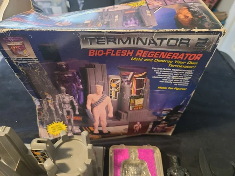 VINTAGE KENNER TERMINATOR 2 BIO-FLESH REGENERATOR Cover