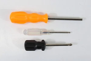 Lot 3 4.5mm Gaming Security & Phillips Screwdriver x2 Nintendo 64 N64 GameCube - Picture 1 of 3
