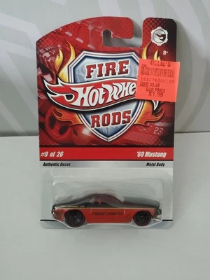 Mustang rojo/negro Hot Wheels 2009 Toys R Us exclusivo Fire Rods #9/26 '69 Foto 1 de 4