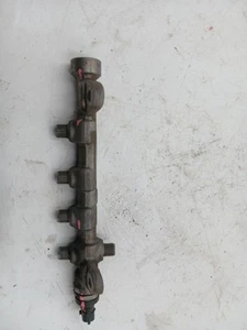 2011 OPEL INSIGNIA Mk I (A) G09 FUEL COMMON INJECTION RAIL 0 445 214 221 - Picture 1 of 3