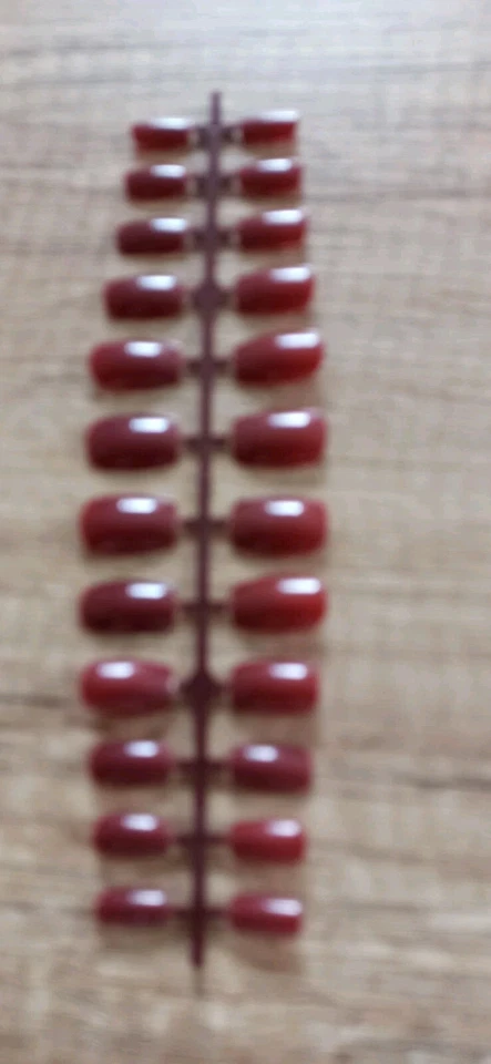 Kunstnägel Hellbraun 24 St. Neu - Bild 1 von 1