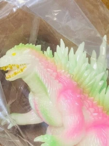 Godzilla 1999 Miregoji Marusan G.I.D Zierleiste Yozakura bemalt ver. Vinylfigur - Bild 1 von 6