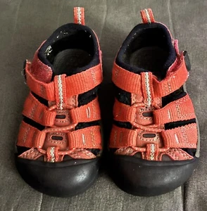 Keen Newport H2 Water Shoes Sandals Red Toddler Hiking Playing Swimming Sz 5 - Picture 1 of 5