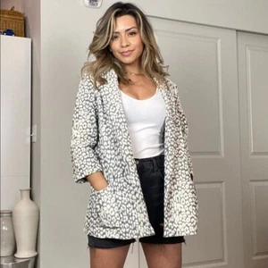 ZARA ECRU/GREY ANIMAL PRINT STRUCTURED LONG BLAZER JACKET SIZE L - Picture 1 of 15