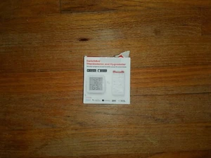 SwitchBot Thermometer Hygrometer - Picture 1 of 6