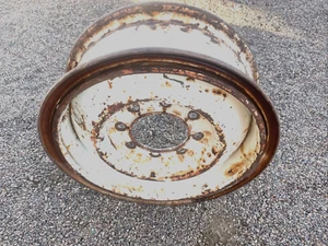GM, FORD, DODGE... One Factory 8 lug Luck ring Wheel . - Picture 1 of 8