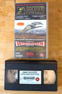 Zombie Flesh Eaters VHS PAL Video Widescreen Uncut Version? Lucio Fulcio - Picture 1 of 3