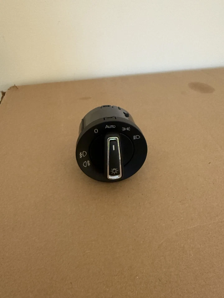 MK7 VOLKSWAGEN GTI EURO INTERRUPTOR ANTINIEBLA Foto 1 de 1