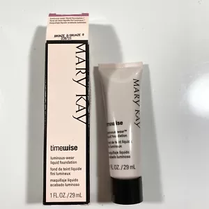Mary Kay Timewise 1 Unze leuchtende Kleidung flüssige Foundation Bronze 8 038721 - Bild 1 von 4