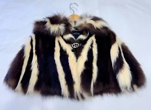 Extrem seltene Runway Collection Gucci Fell Stola mit GG Logo Verschluss - Bild 1 von 9