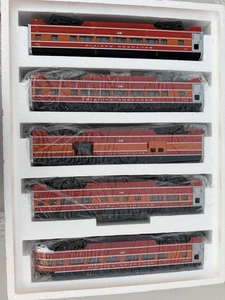 NEW Williams SP Daylight Aluminum 15" 5 Car Passenger Set - O gauge - Picture 1 of 5