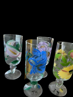Set of 4 Royal Danube Crystal Hand Painted Garden Flowers Stem Glasses New - Image 1 of 4